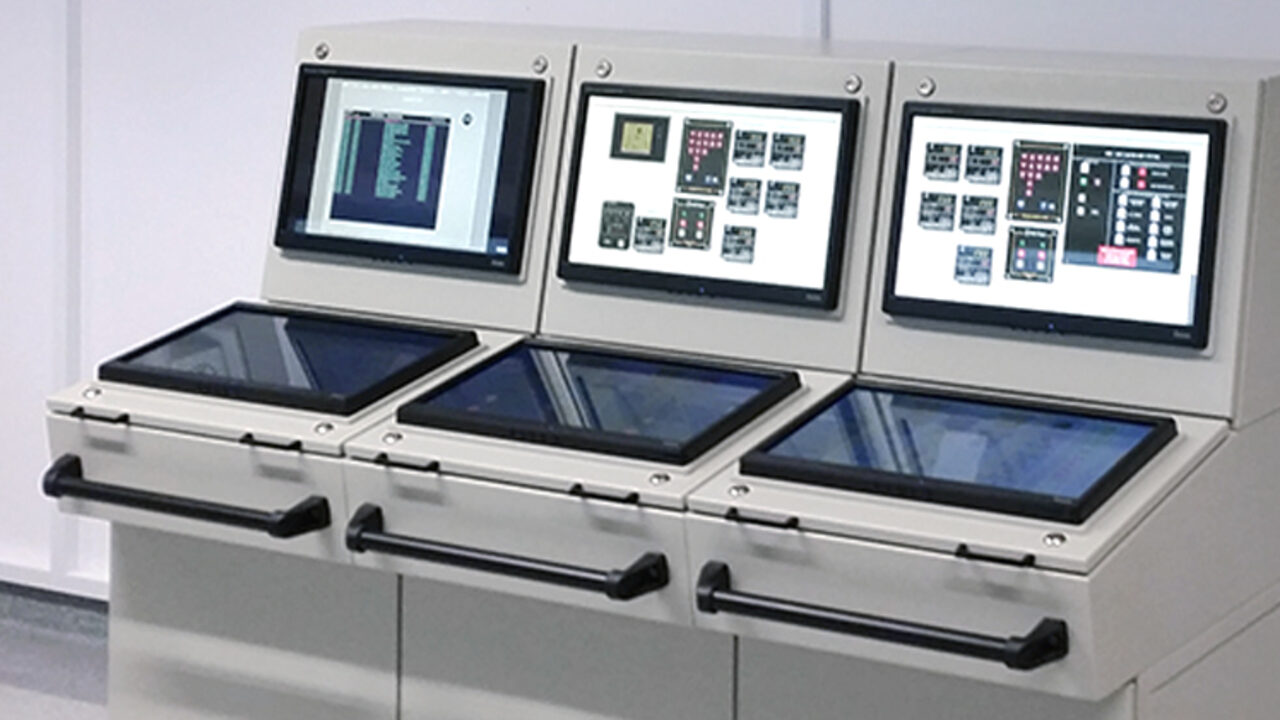 Simulador Full Mission Touchscreen